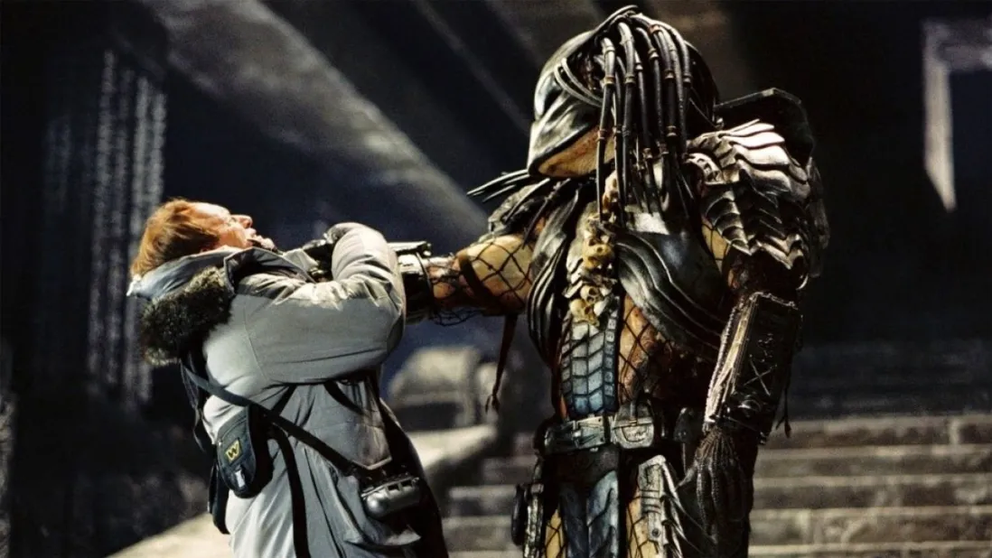 Alien Predator'a Karşı